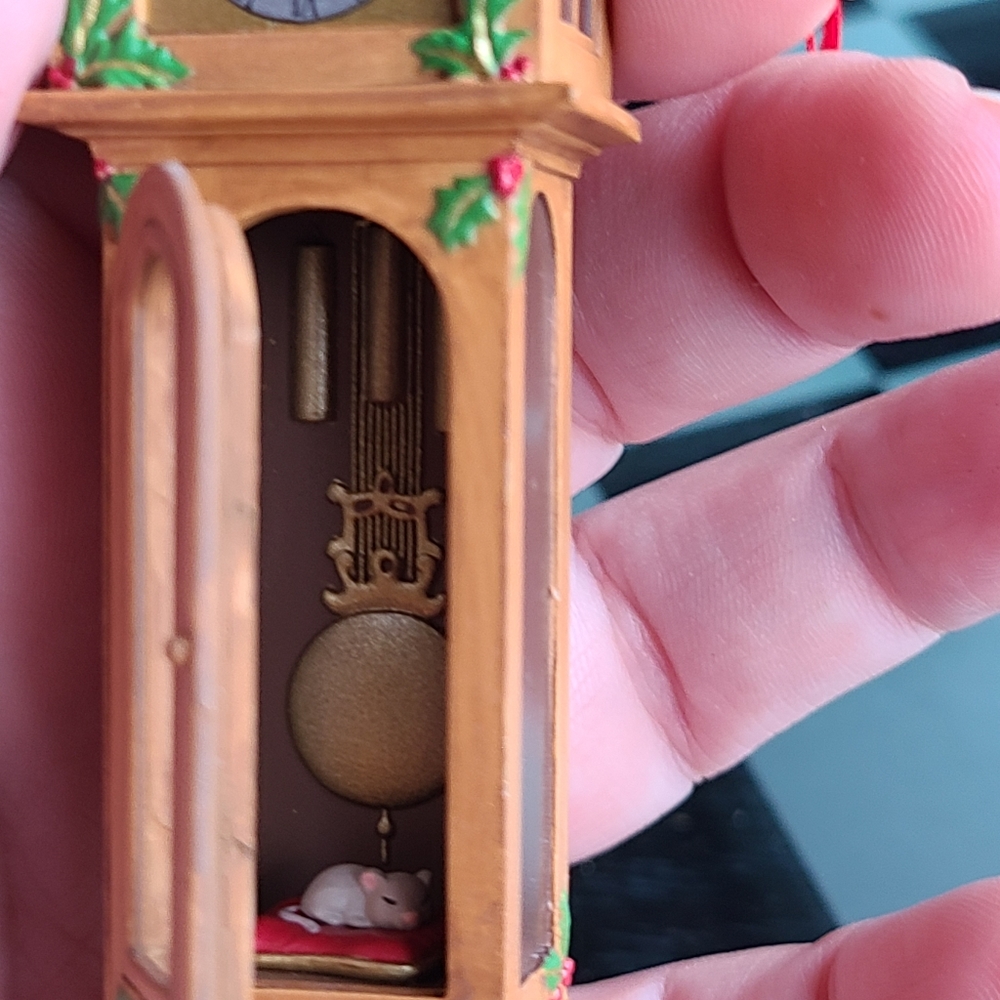 Hallmark Keepsake Ornament twas the night before Christmas grandfather c… - Picture 11 of 15